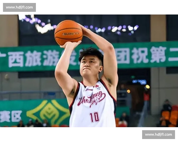 广东季后赛鏖战深圳，关键对决背后的策略与球员表现全解析